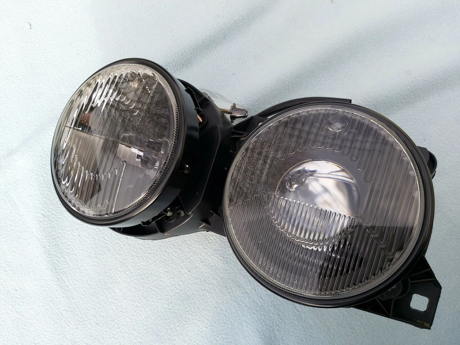 BLACK HEADLIGHTS for BMW E30 M3. EURO STYLE HEADLIGHTS SMILEYS.
