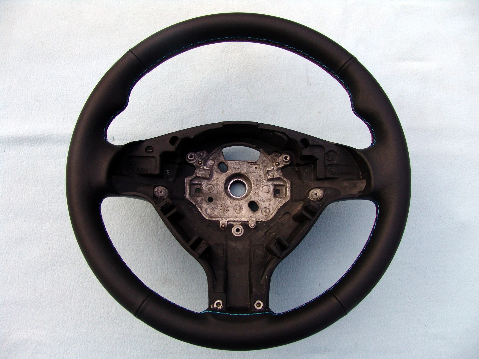 BMW M TECHNIC STEERING WHEEL E39 M5, E46 M3, NEW LEATHER AND 3 COLOR STITCHING