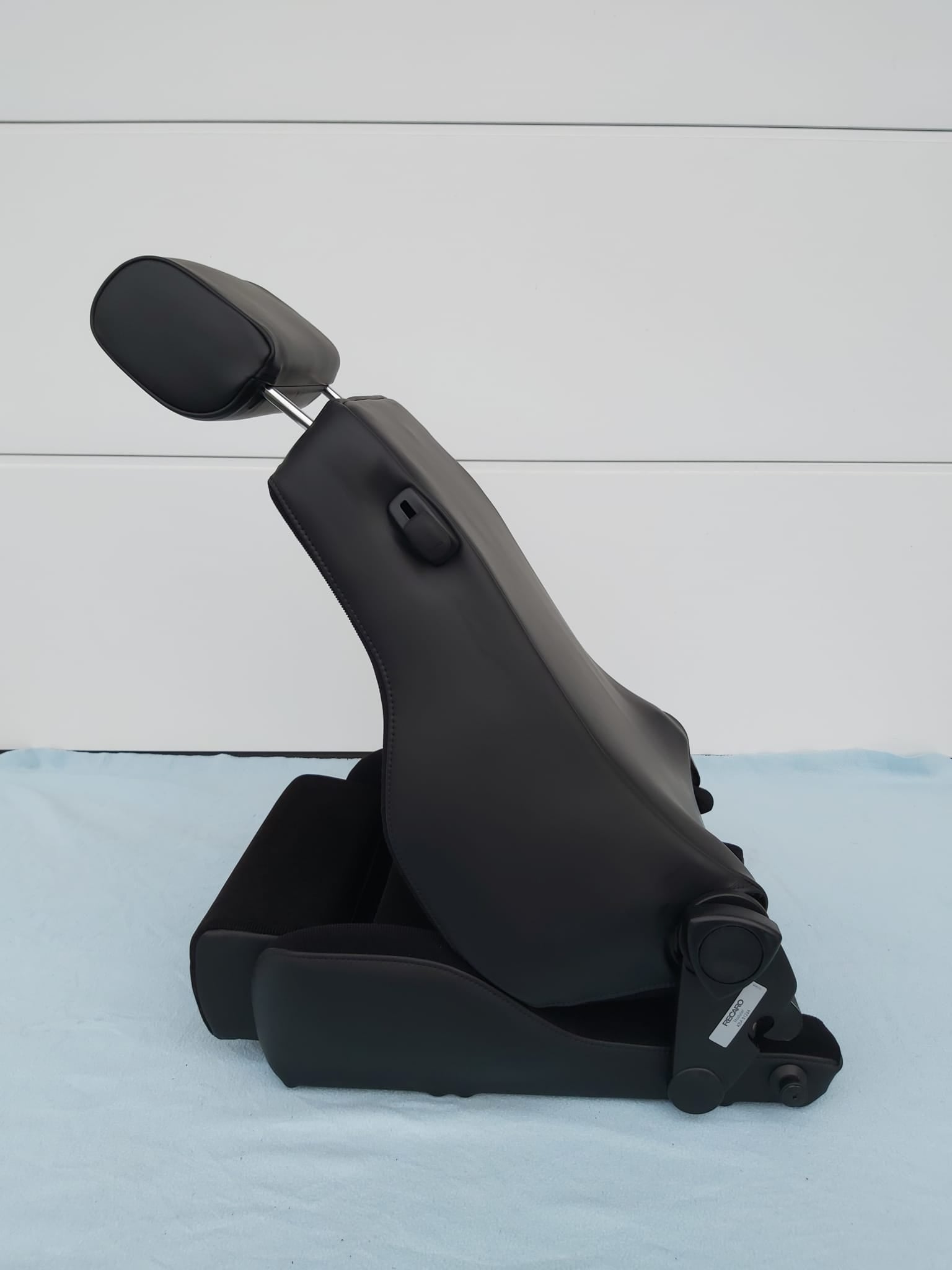 Recaro LS Classic Line Leather Black / Corduroy