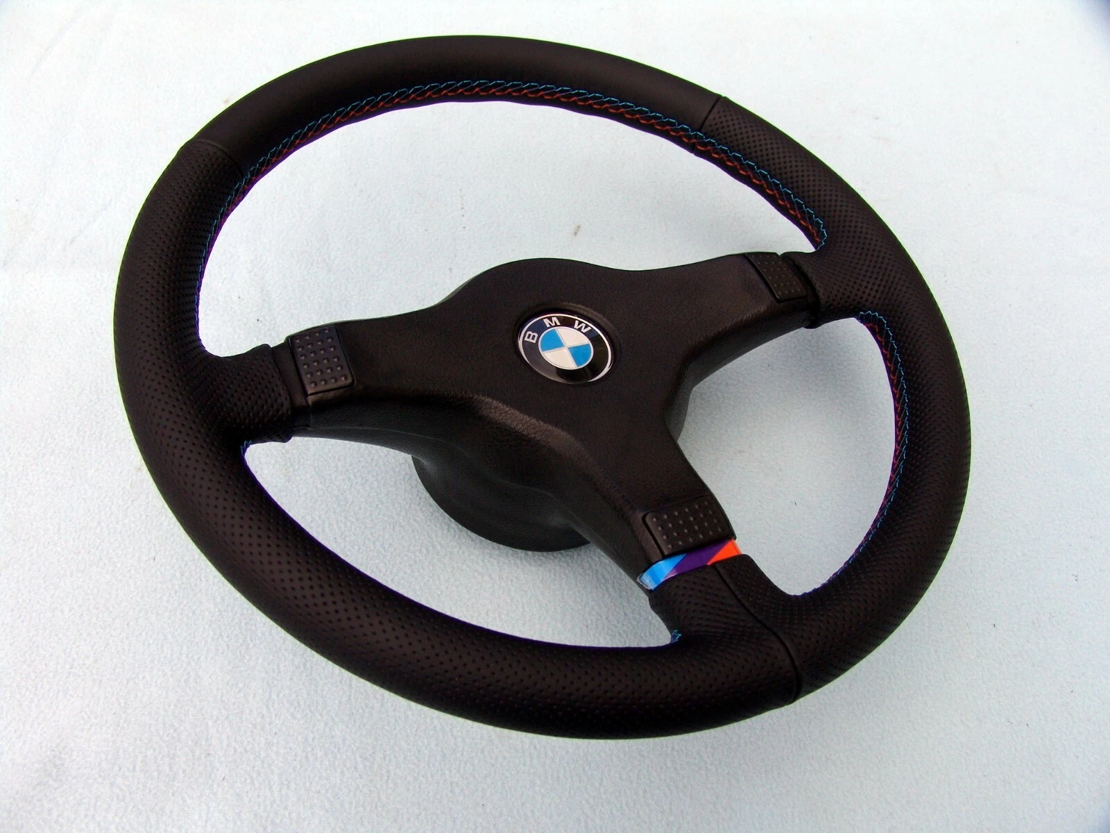 BMW E30 M Technic 1 steering, plain/perforated leather
