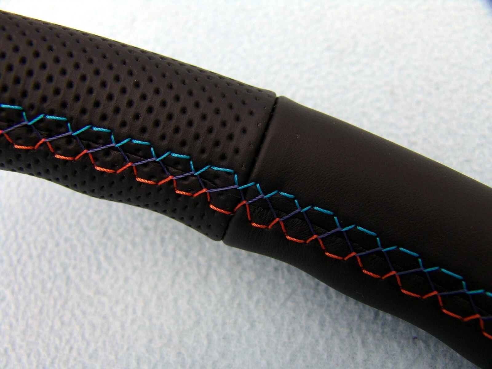 BMW E30 M Technic 1 steering, plain/perforated leather