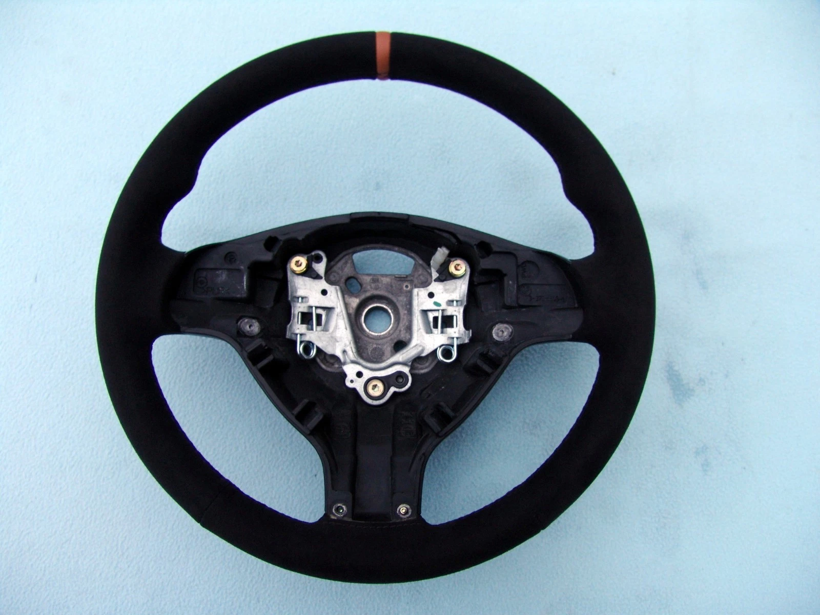 BMW M Technic steering wheel E39, E46, Alcantara + Cinnamon top center stripe