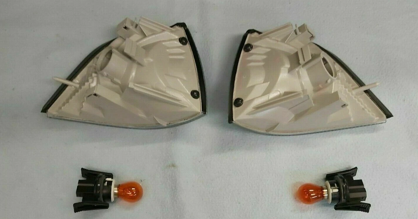 BMW E36 M3 COUPE OEM WHITE TURN SIGNALS, BRAND NEW, ORIGINAL BMW