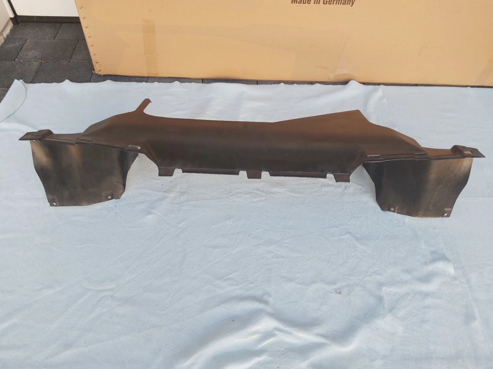 BMW E30 M3 ENGINE COMPARTMENT SCREENING, BRAND NEW, MADE IN GERMANY, 51711923771