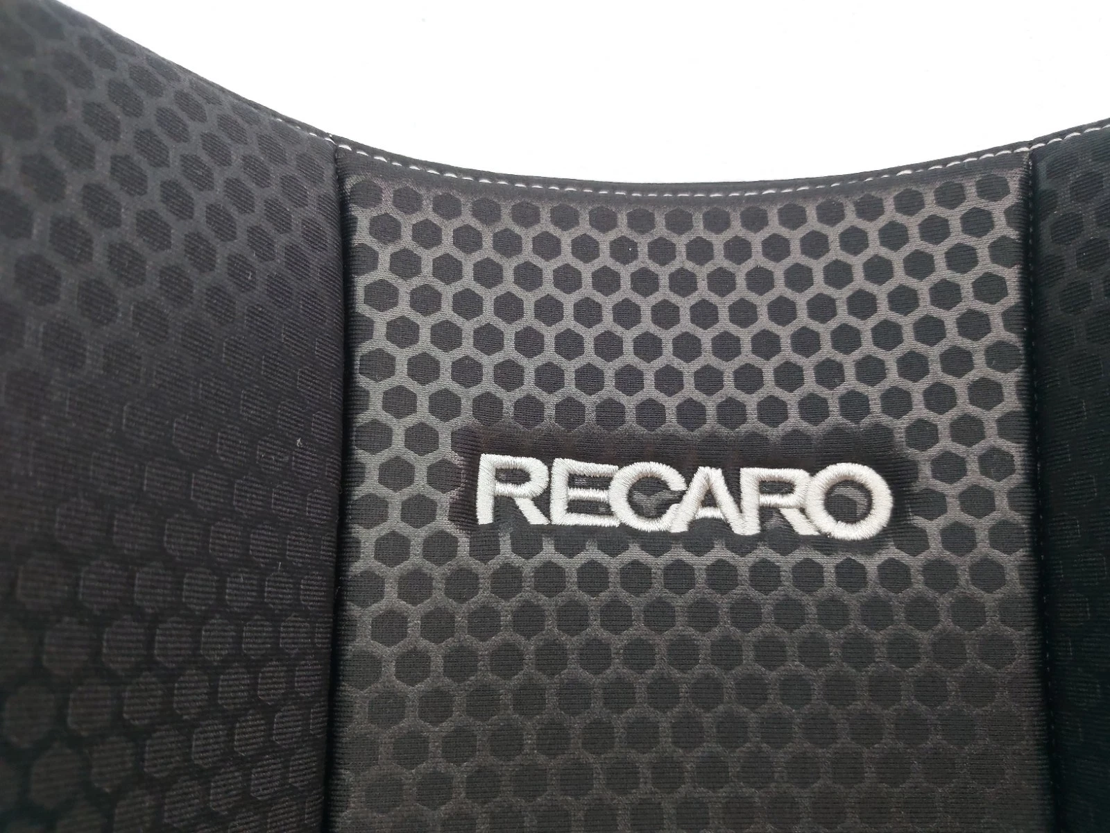 RECARO Axion 1 "Fresh Black" Child Seat, NEW. Made in Germany
