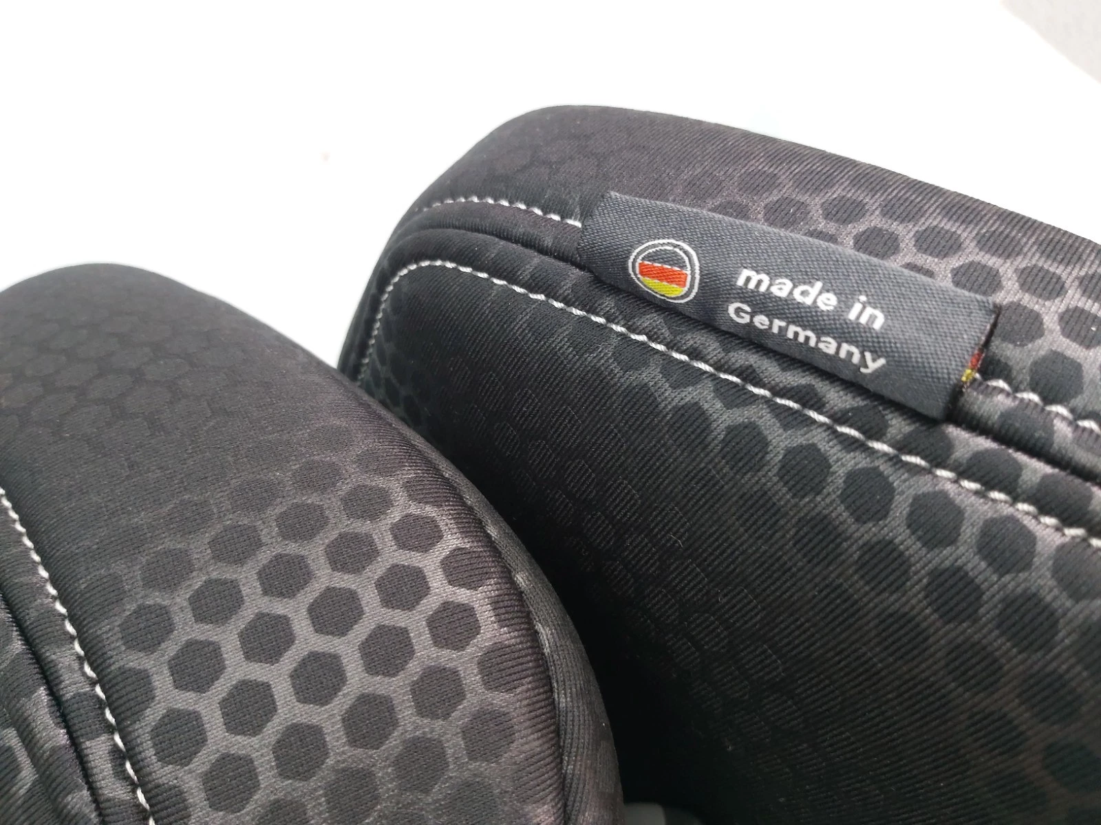 RECARO Axion 1 "Fresh Black" Child Seat, NEW. Made in Germany
