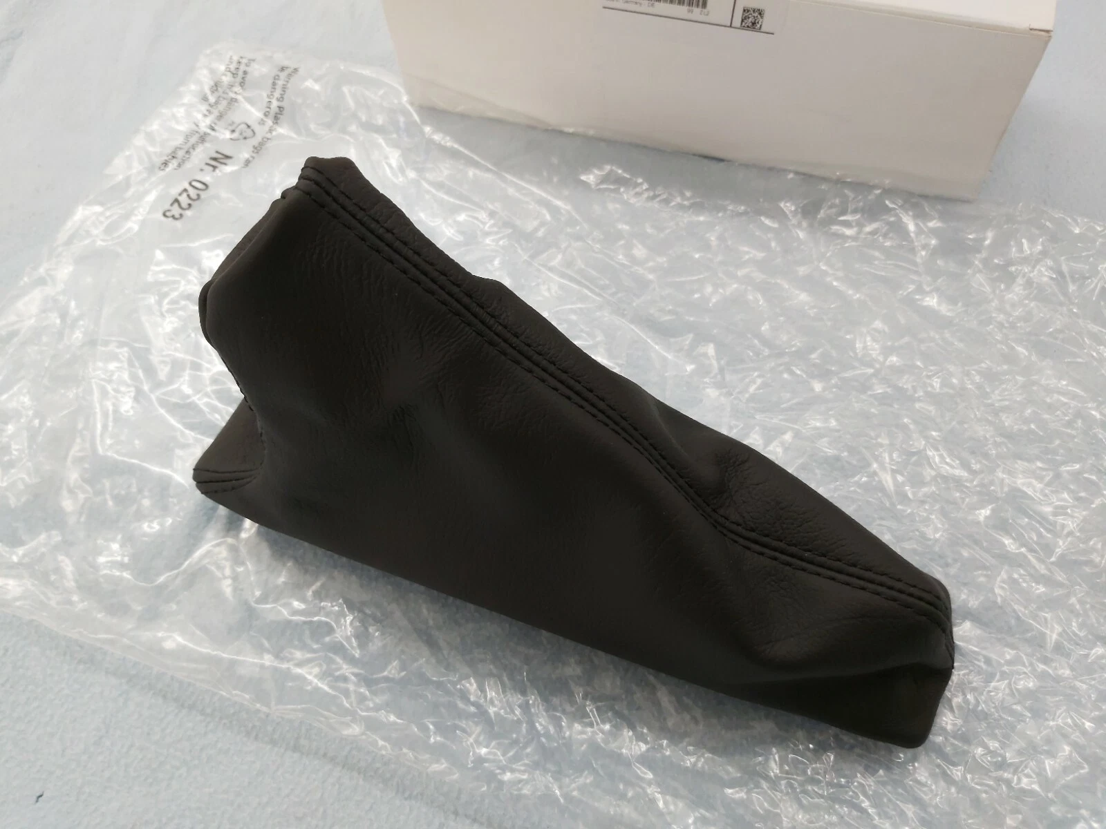 BMW E30 M3 REAL LEATHER HANDBRAKE LEVER BOOT / COVER, BRAND NEW, 34412230012
