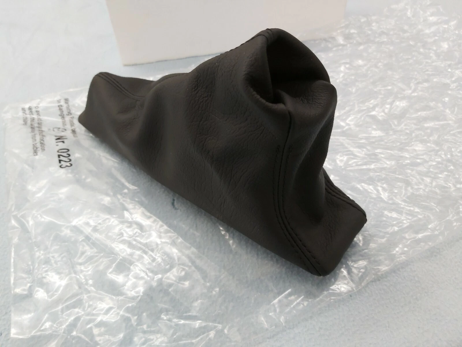 BMW E30 M3 REAL LEATHER HANDBRAKE LEVER BOOT / COVER, BRAND NEW, 34412230012