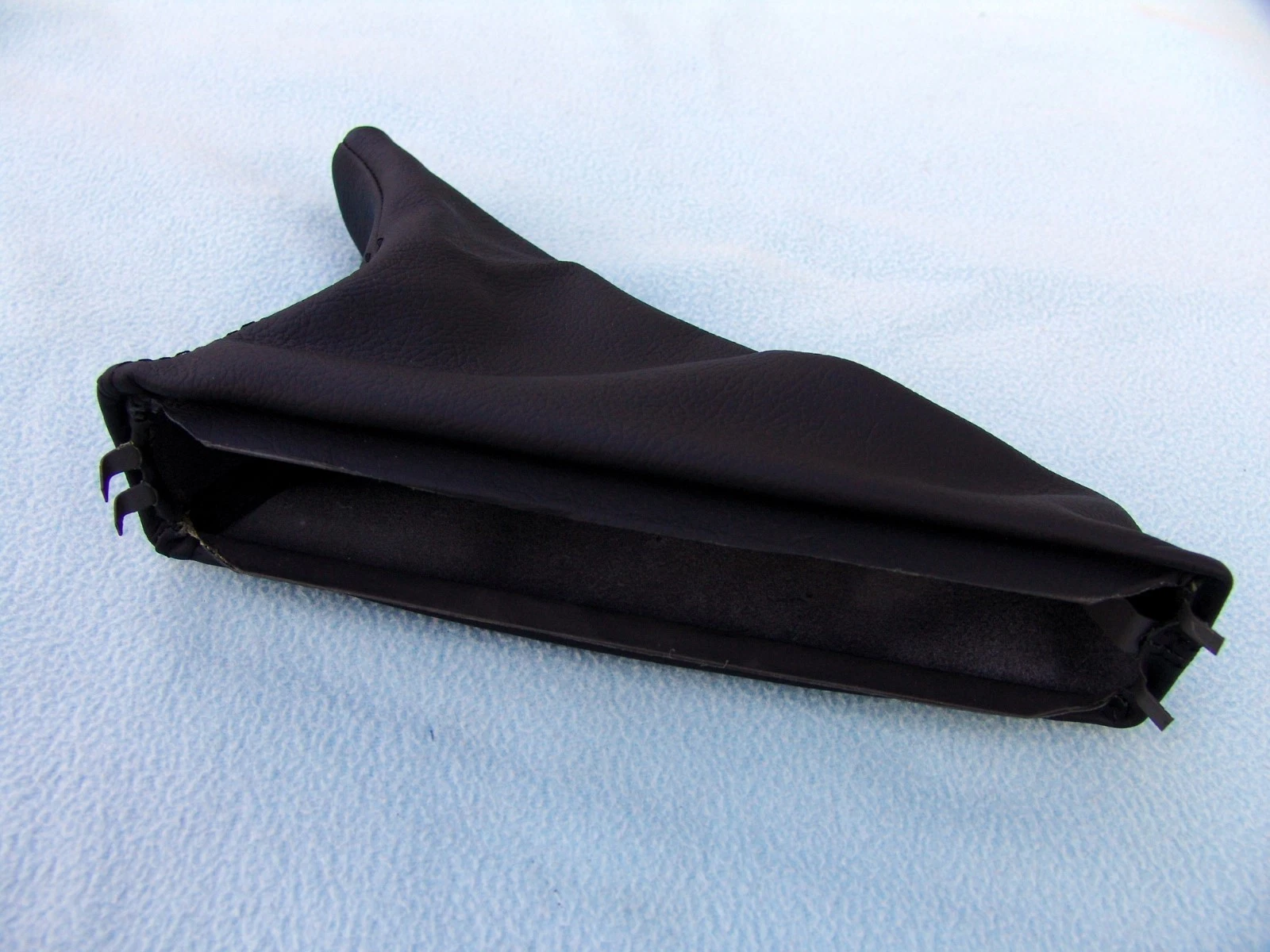 BMW E30 M3 REAL LEATHER HANDBRAKE LEVER BOOT / COVER, BRAND NEW, 34412230012